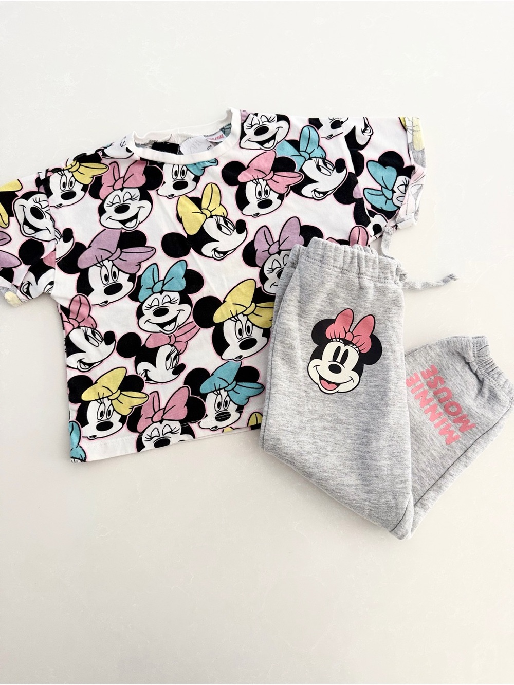 Minnie Mouse 2-Piece Outfit Set (Zara Top & H&M Joggers) • Size 2T-3/4